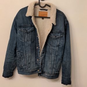 Lucky Brand Sherpa Lined Trucker Jean Denim Jacket in Blue Small
